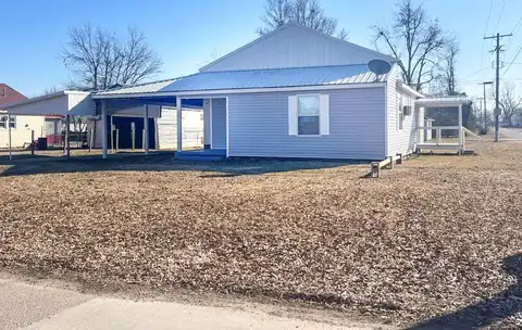 1402 Ray St, Dexter, MO 63841