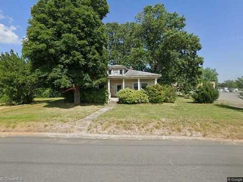 204 N main Street, Morganton, NC 28655