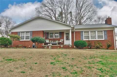 308 Taubrook Place NW, Lenoir, NC 28645