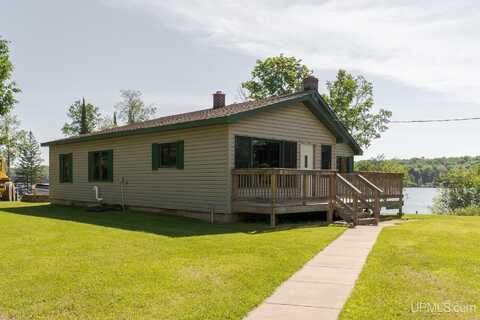 277 Marinello, Iron River, MI 49935