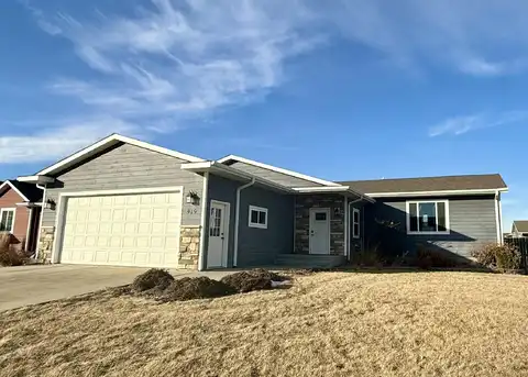 919 NE 28th Avenue, Aberdeen, SD 57401