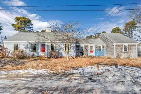 14 Heintz Road, Dennis, MA 02638