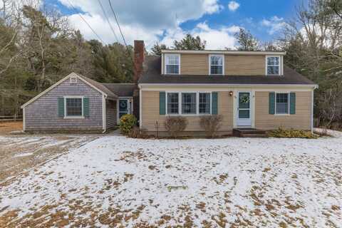 124 Grove Street, Cotuit, MA 02635