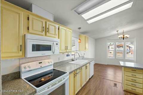 1942 W YORKSHIRE AVE, Coeur D Alene, ID 83815