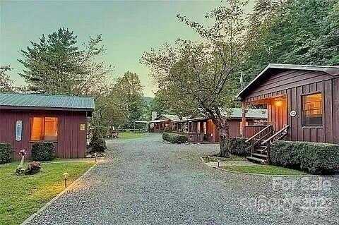 68 Vacation Drive, Whittier, NC 28789