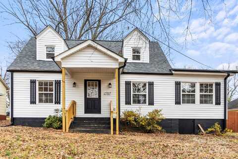 1707 Wilson W Lee Boulevard, Statesville, NC 28677