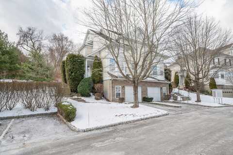 34 Maura Lane, Danbury, CT 06810