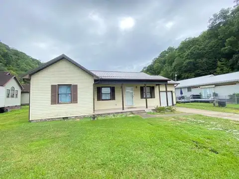 23 Maple Court, Forest Hills, KY 41527