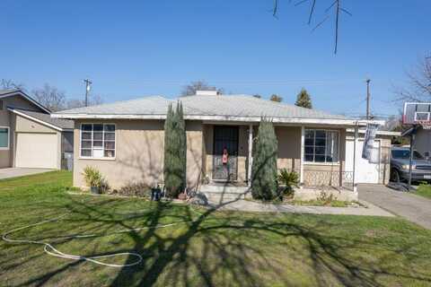 1028 Cortland Avenue W, Fresno, CA 93705