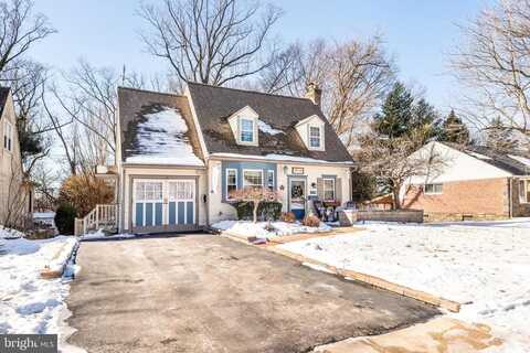 1424 WINDSOR PARK LANE, HAVERTOWN, PA 19083