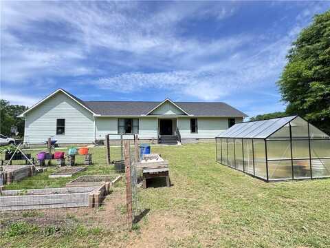 481 Fairview Road NW, Calhoun, GA 30701