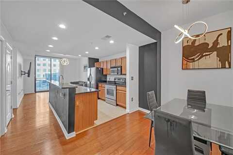 3040 Peachtree Road, Atlanta, GA 30305
