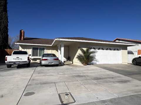 613 E Ave J5, Lancaster, CA 93535