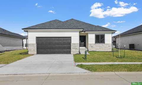 20934 Ellison Avenue, Elkhorn, NE 68022