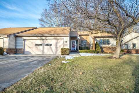 2904 S Wood Dale Drive, Jackson, MI 49203