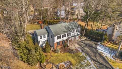 38 Farley Pl, Allendale, NJ 07401