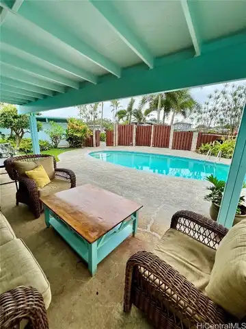 1595 Uluhao Place, Kailua, HI 96734