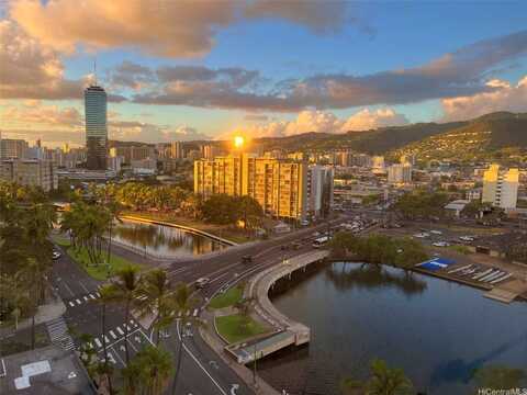 444 Niu Street, Honolulu, HI 96815