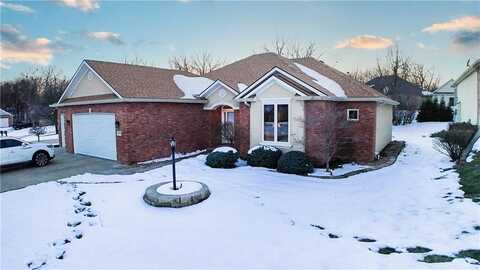 4101 Hidden Valley Drive, Saint Joseph, MO 64506