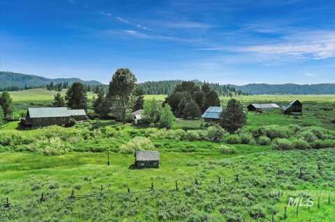 798 High Valley Rd, High Valley, ID 83611