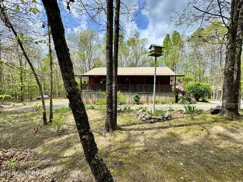 907 Parkstown Ext, Wilder, TN 38589