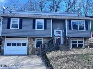 1516 Weeping Willow Court, Knoxville, TN 37931