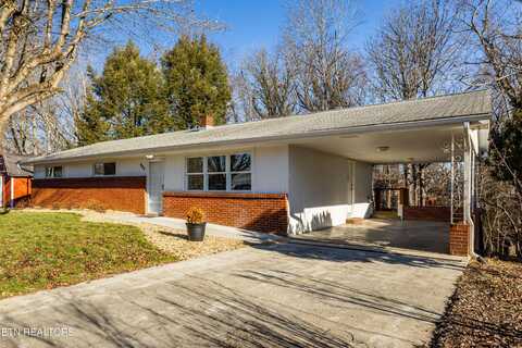 405 Oak Drive, Sevierville, TN 37862