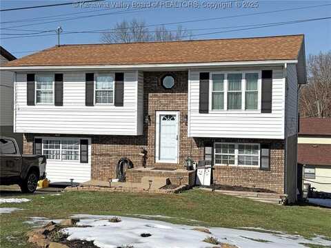 15 Seville Drive, Hurricane, WV 25526