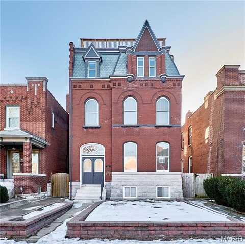 2922 S Compton Avenue, Saint Louis, MO 63118
