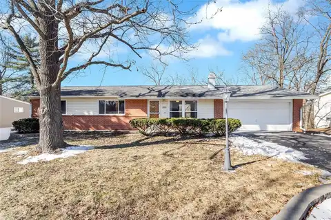 2301 Grant Drive Drive, Arnold, MO 63010