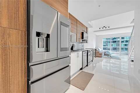 13 60 sw 13 st Unit 2016, Miami, FL 33130