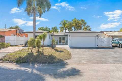 7050 SW 10th Ct, Pembroke Pines, FL 33023