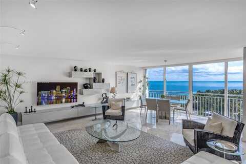 607 Ocean Dr, Key Biscayne, FL 33149