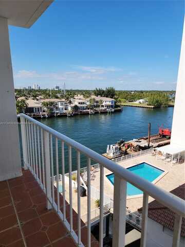 1410 S Ocean Dr, Hollywood, FL 33019
