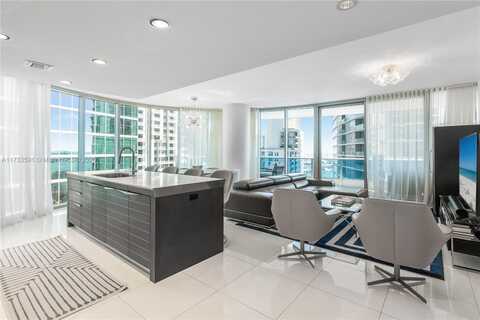 200 Biscayne Boulevard Way, Miami, FL 33131