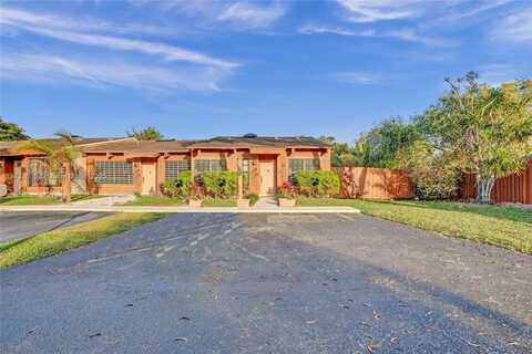 7492 NW 33rd St, Lauderhill, FL 33319