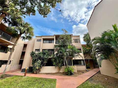 6305 Gage Pl, Miami Lakes, FL 33014