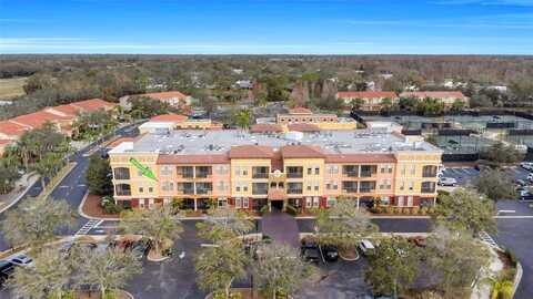 13941 Clubhouse Dr, Tampa, FL 33618