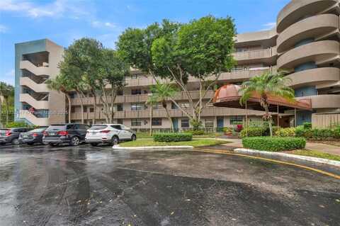 1100 Colony Point Cir, Pembroke Pines, FL 33026