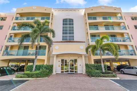 201 Golden Isles Dr, Hallandale Beach, FL 33009