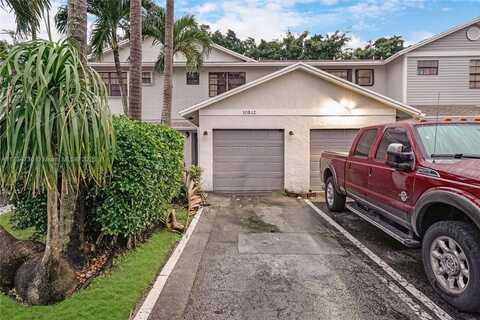 10512 NW 3rd St, Pembroke Pines, FL 33026