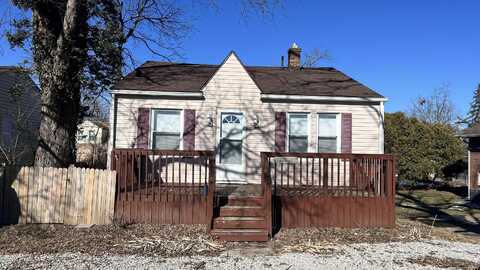 302 E Cowing Drive, Muncie, IN 47303