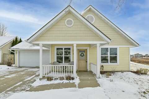 803 Robin Dr, Sun Prairie, WI 53590