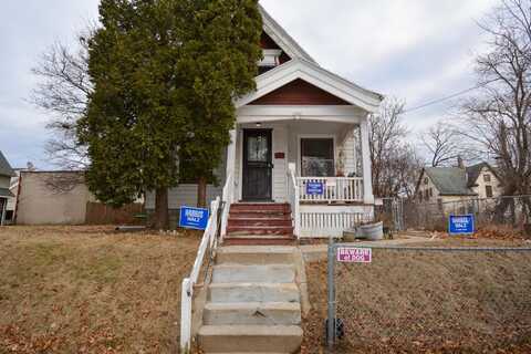 3268 N 16th St, Milwaukee, WI 53206