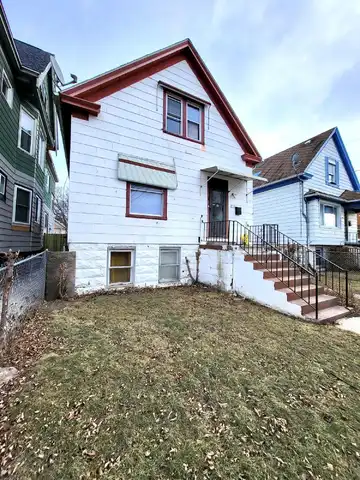 2154 S 19TH St, Milwaukee, WI 53215