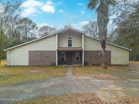 44 Lyons Road, Perkinston, MS 39573