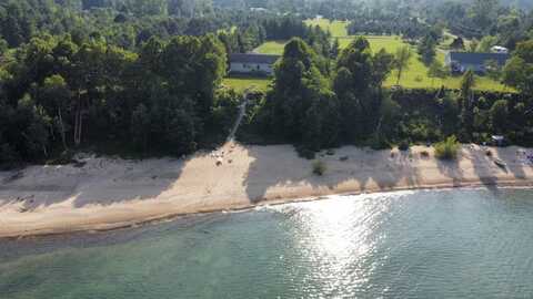 7038 Lakeshore, Palms, MI 48465