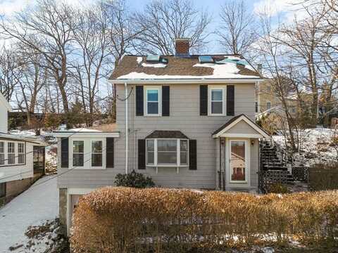 33 Hastings Lane, Medford, MA 02155