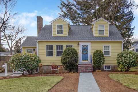 7 Pinewood Ave, Beverly, MA 01915