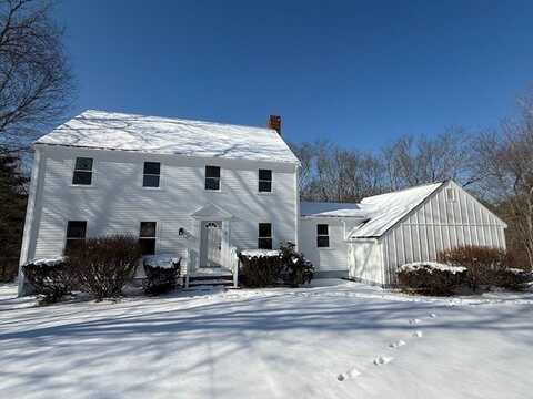 4 Midland Rd, Lynnfield, MA 01940